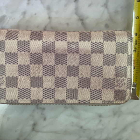 Louis Vuitton Paris long wallet made in Spain. - Picture 6 of 6